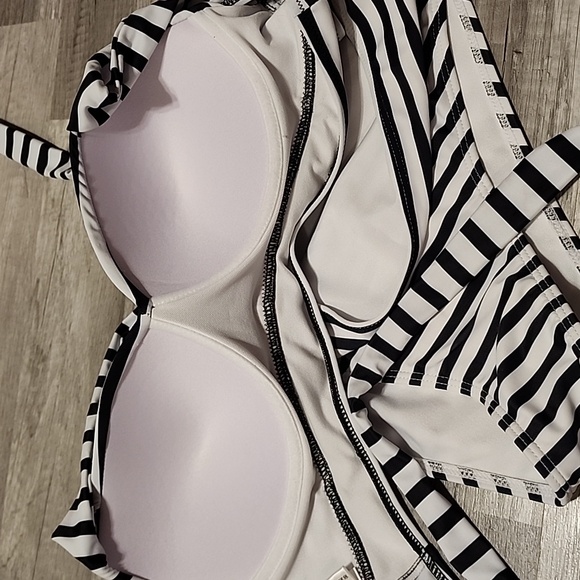 Womens bikini - Picture 3 of 3